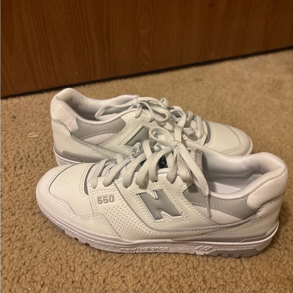 White and grey new balance 550 - WORN ONCE almost new|runs small|